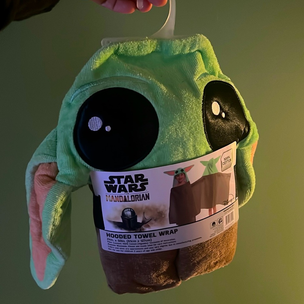 NEW Baby Yoda Child bath towel Disney Star Wars